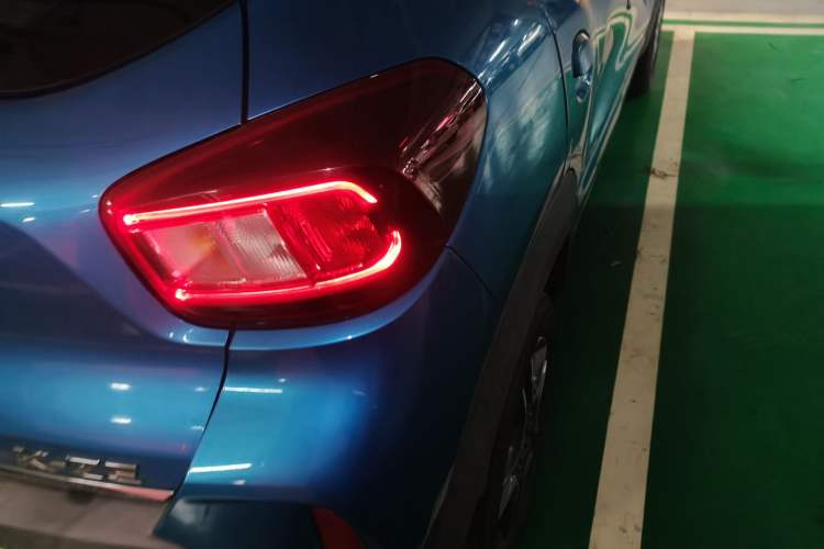 Used Renault E-Nuo 2019 e-Intelligent Model Exterior 6