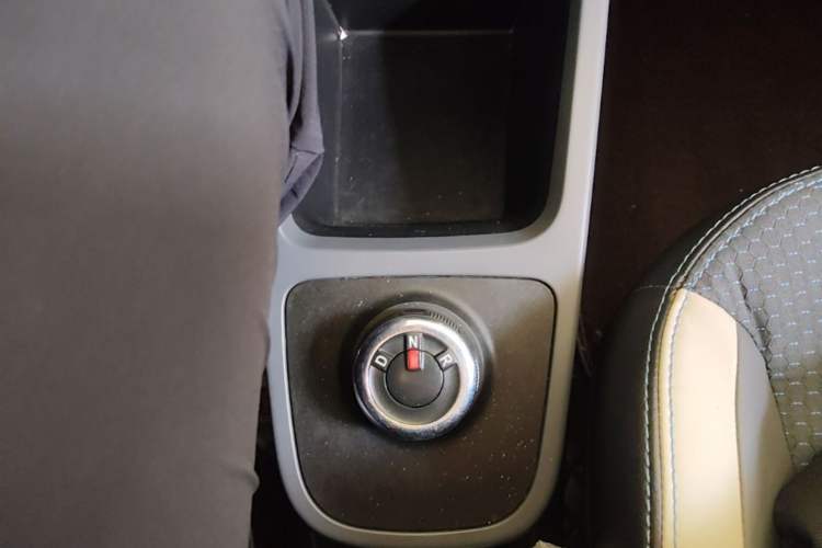 Used Renault E-Nuo 2019 e-Smart Model Gear Lever