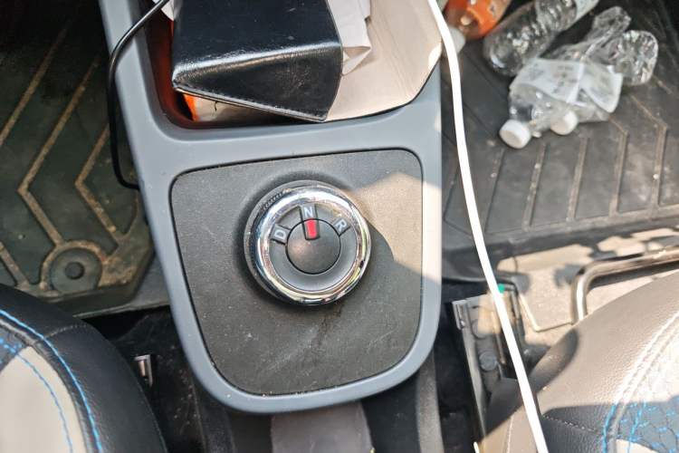 Used Renault E-Nuo 2019 e-Smart Model Gear Lever