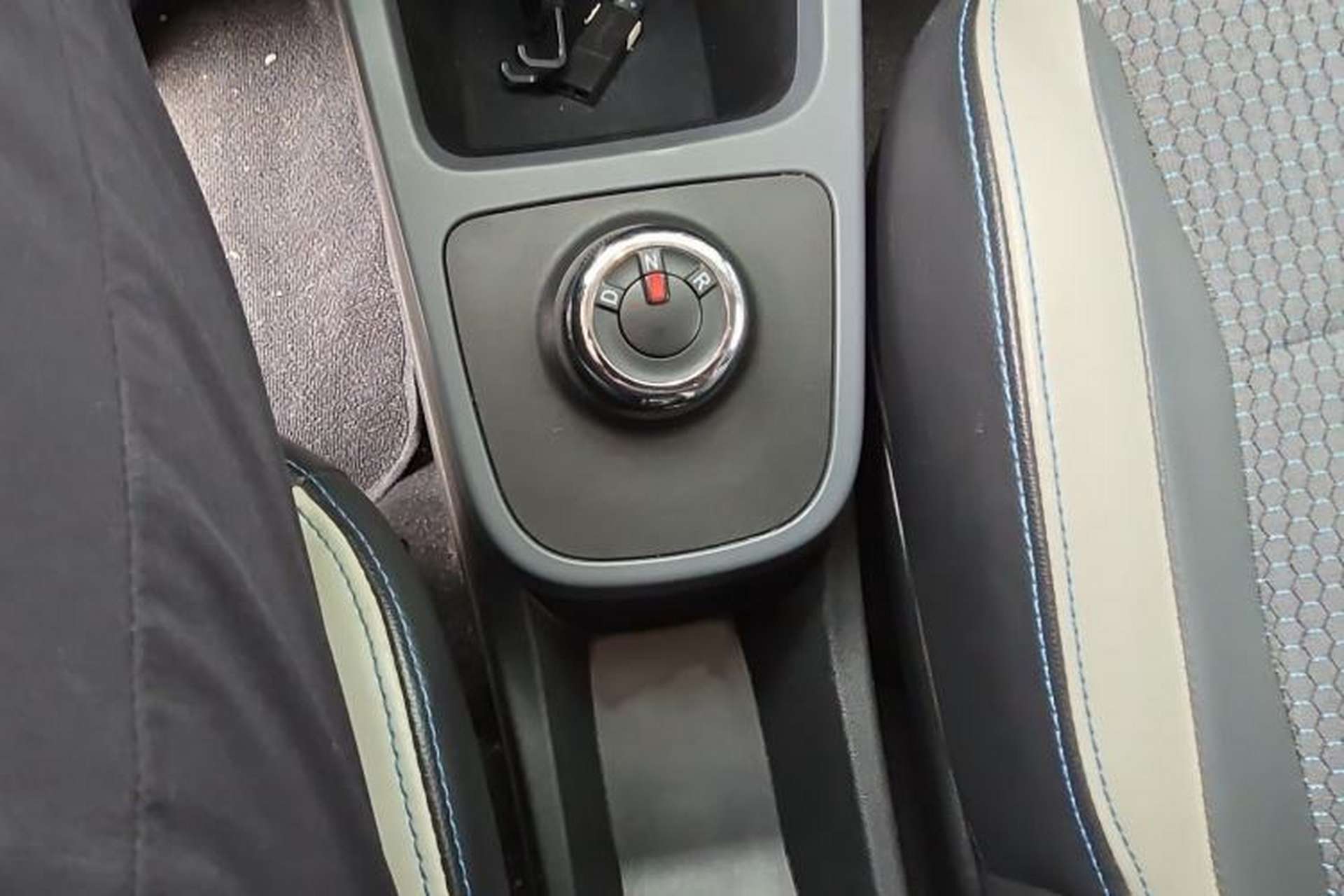 Used Renault E-Nuo 2019 e-Intelligent Model Gear Lever