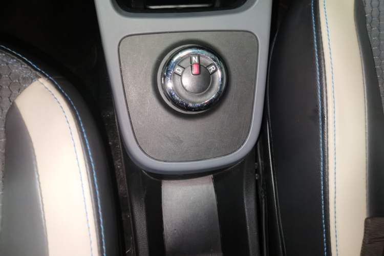 Used Renault E-Nuo 2019 e-Intelligent Model Gear Lever