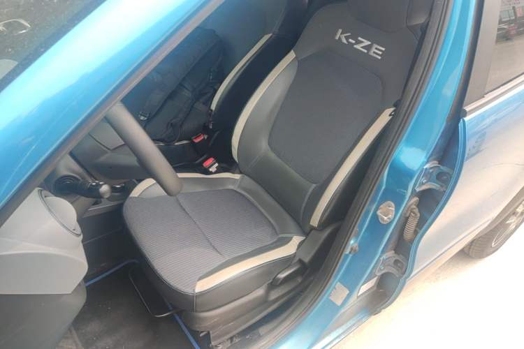 Used Renault E-Nuo 2019 e-Intelligent Model Left Front Seat