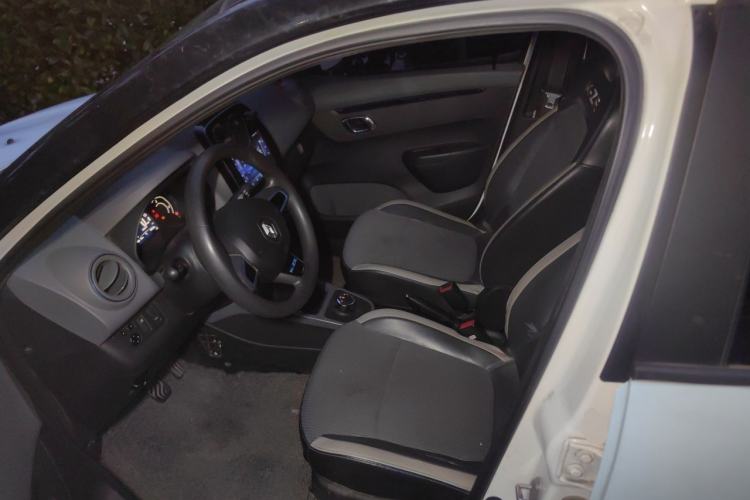 Used Renault E-Nuo 2019 e-Intelligent Model Left Front Seat