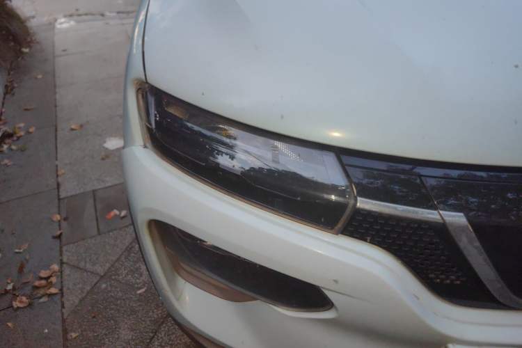 Used Renault E-Nuo 2019 e-Intelligent Model Right Front Headlight