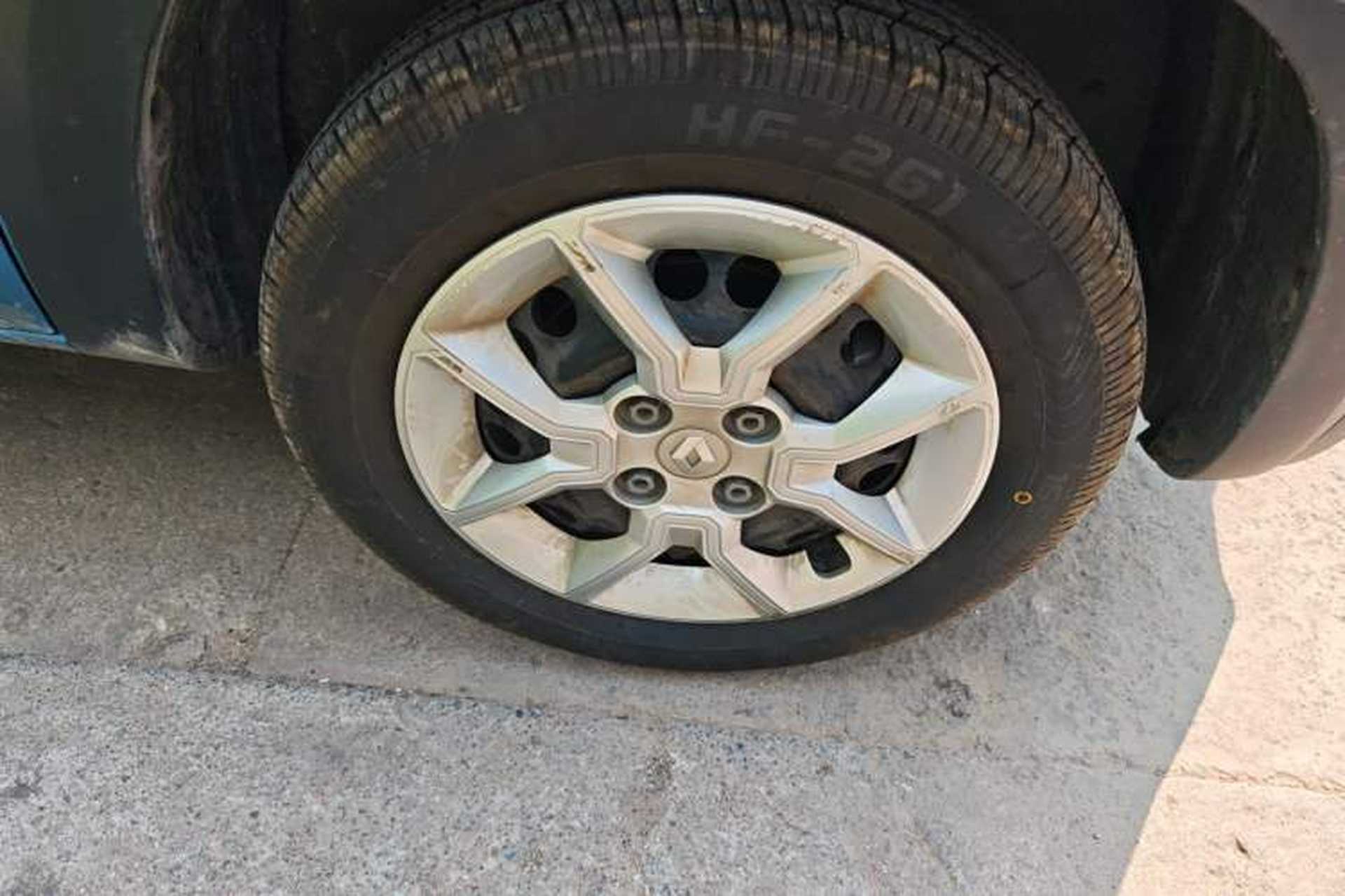 Used Renault E-Nuo 2019 e-Smart Model Right Front Wheel Hub