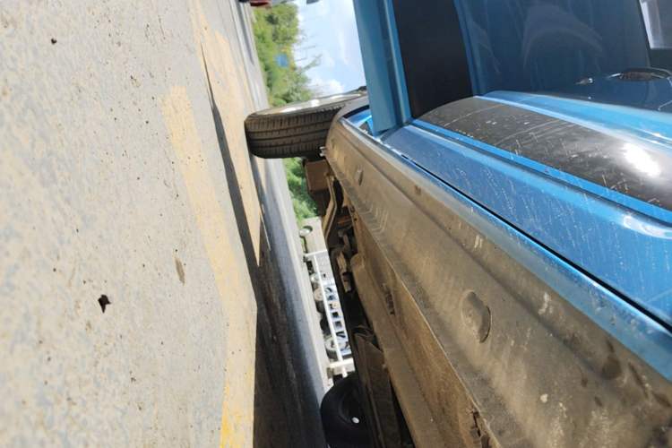Used Renault E-Nuo 2019 e-Smart Model Right Side Sill