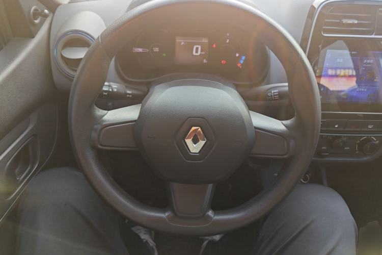 Used Renault E-Nuo 2019 e-Smart Model Steering Wheel