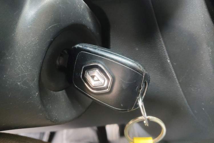 Used Renault E-Nuo 2019 e-Intelligent Model Interior 1
