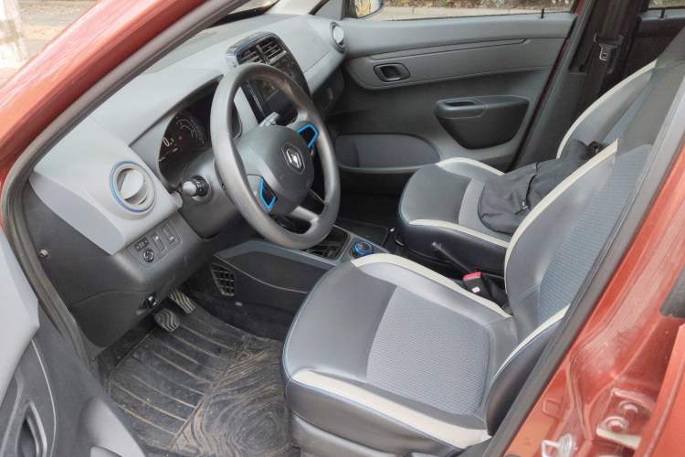 Used Renault E-Nuo 2019 e-Intelligent Model Left Front Seat