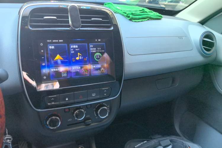 Used Renault E-Nuo 2019 e-Smart Model Audio And AC Panel