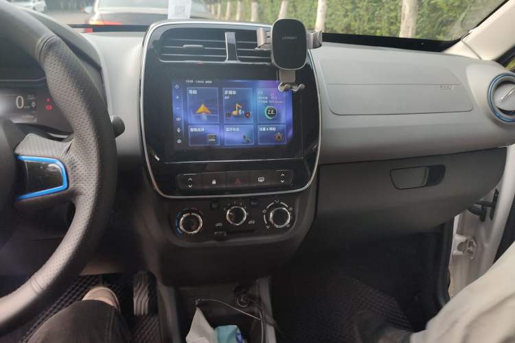 Used Renault E-Nuo 2019 e-Intelligent Model Audio And AC Panel