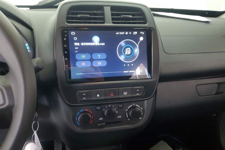 Used Renault E-Nuo 2019 e-Q model Audio And AC Panel