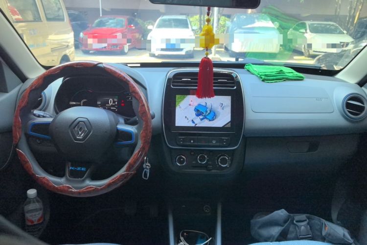 Used Renault E-Nuo 2019 e-Smart Model Center Console