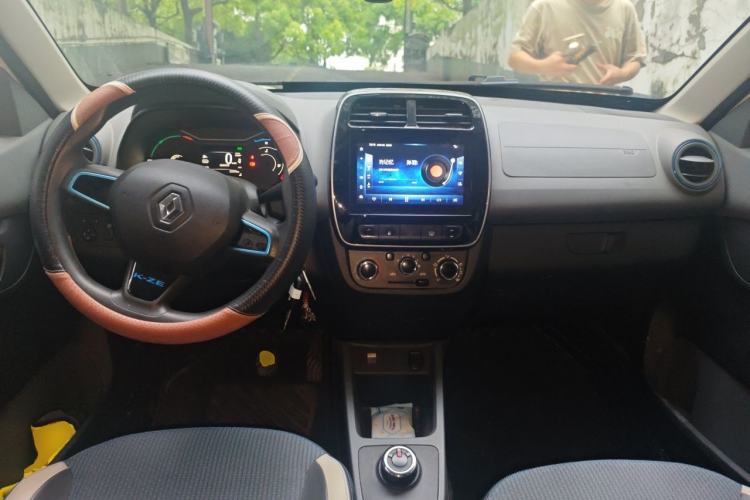 Used Renault E-Nuo 2019 e-Intelligent Model Center Console