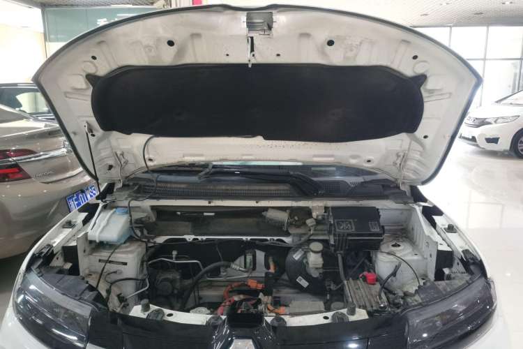 Used Renault E-Nuo 2019 e-Smart Model Engine Bay