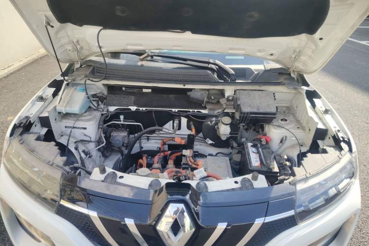 Used Renault E-Nuo 2019 e-Intelligent Model Engine Bay