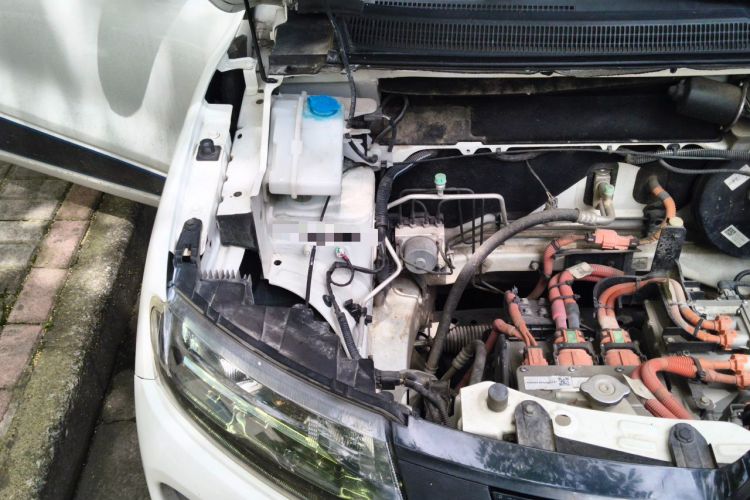 Used Renault E-Nuo 2019 e-Intelligent Model Engine Bay Right