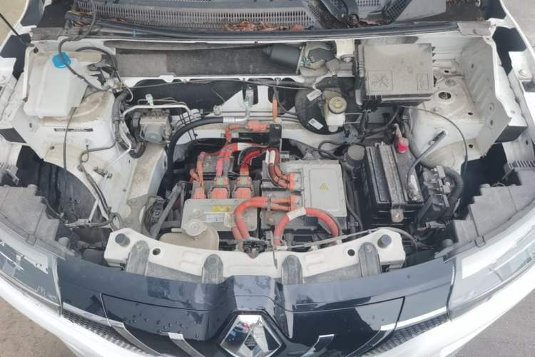 Used Renault E-Nuo 2019 e-Intelligent Model Engine Bay