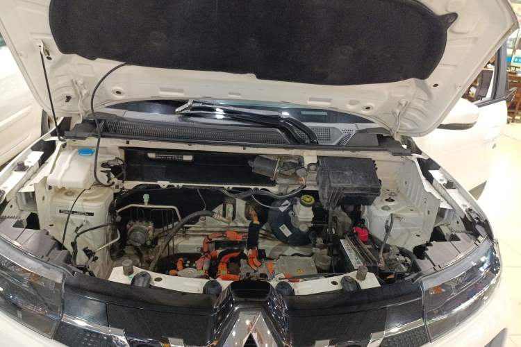 Used Renault E-Nuo 2019 e-Intelligent Model Engine Bay