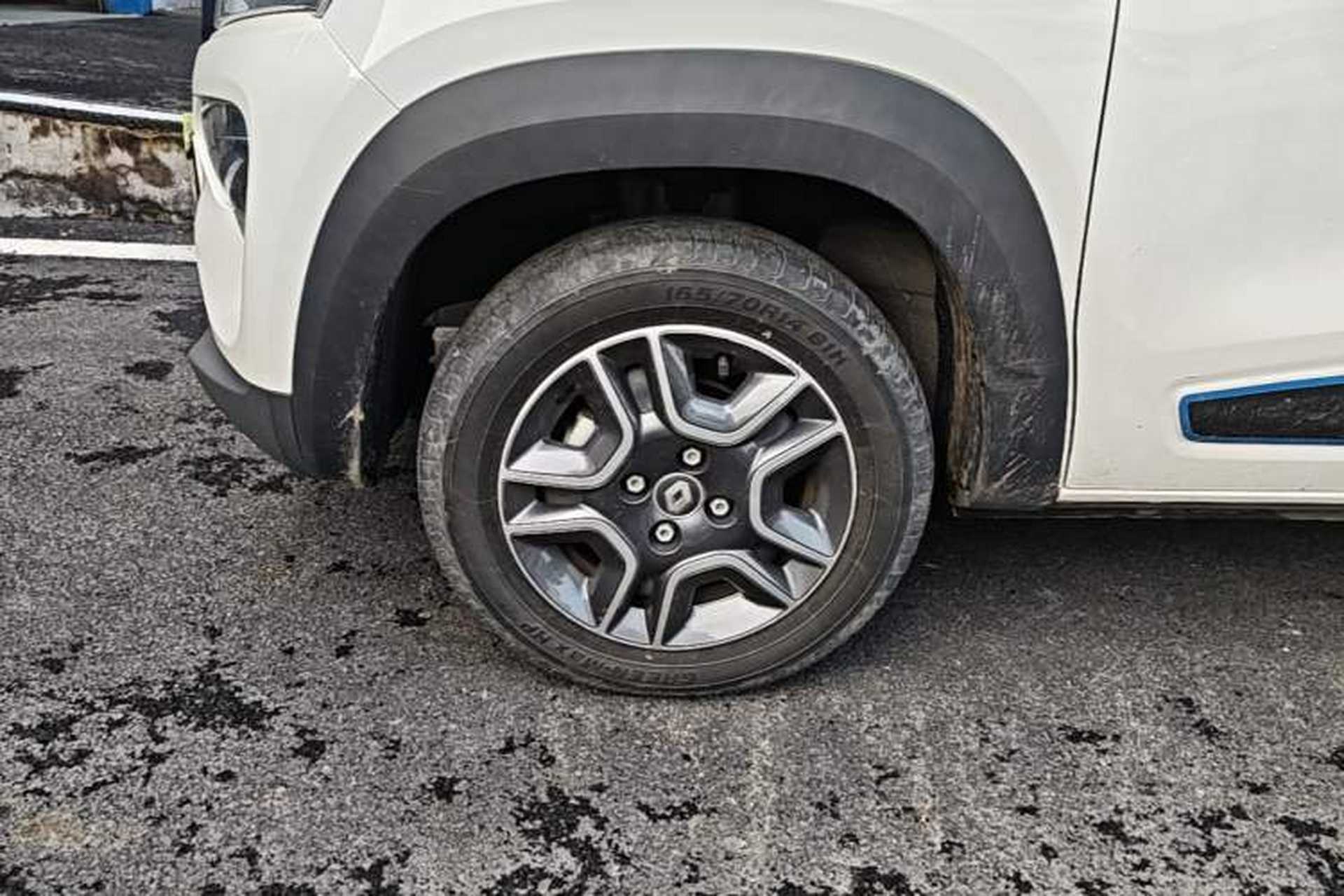 Used Renault E-Nuo 2019 e-Intelligent Model Exterior 4