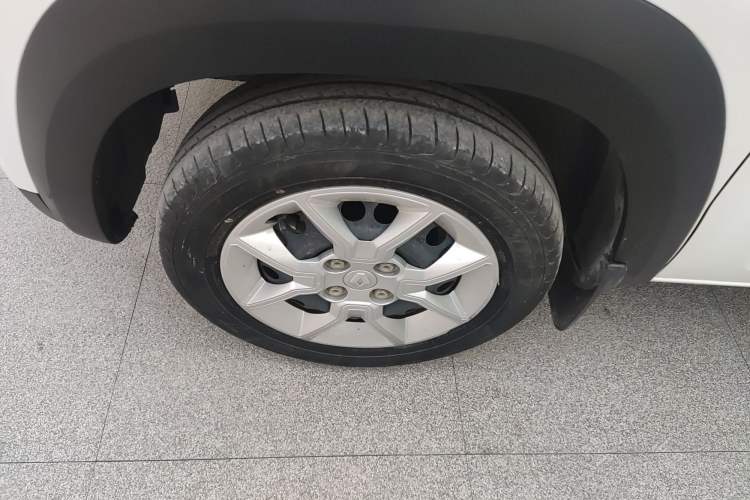 Used Renault E-Nuo 2019 e-Smart Model Exterior 4