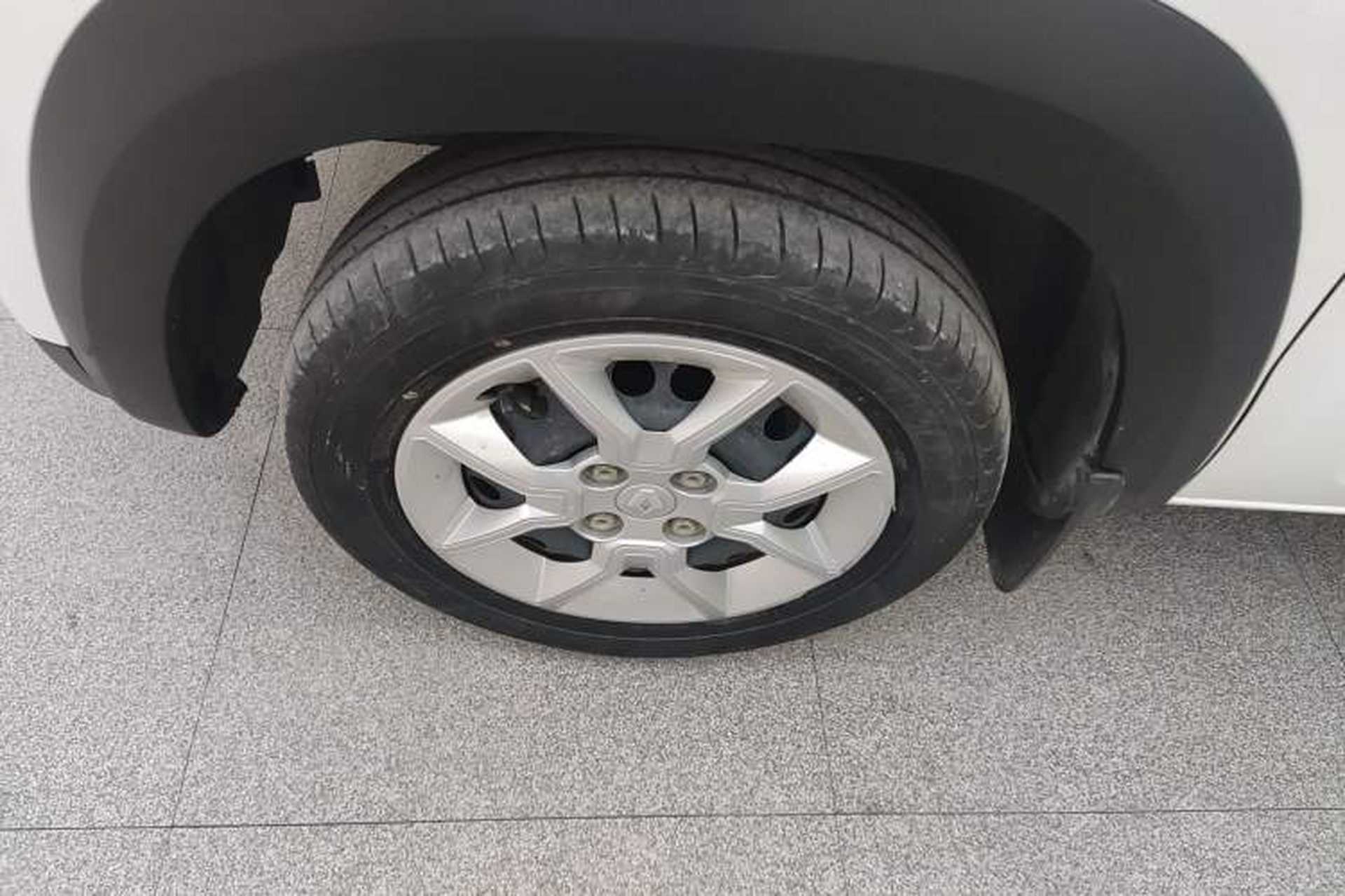 Used Renault E-Nuo 2019 e-Smart Model Exterior 4