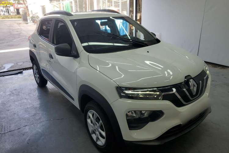 Used Renault E-Nuo 2019 e-Q model Front Right 45 Deg