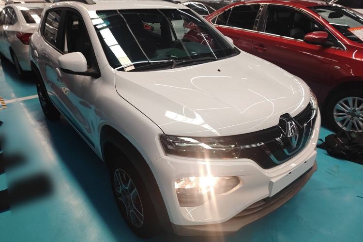 Used Renault E-Nuo 2019 e-Intelligent Model Front Right 45 Deg