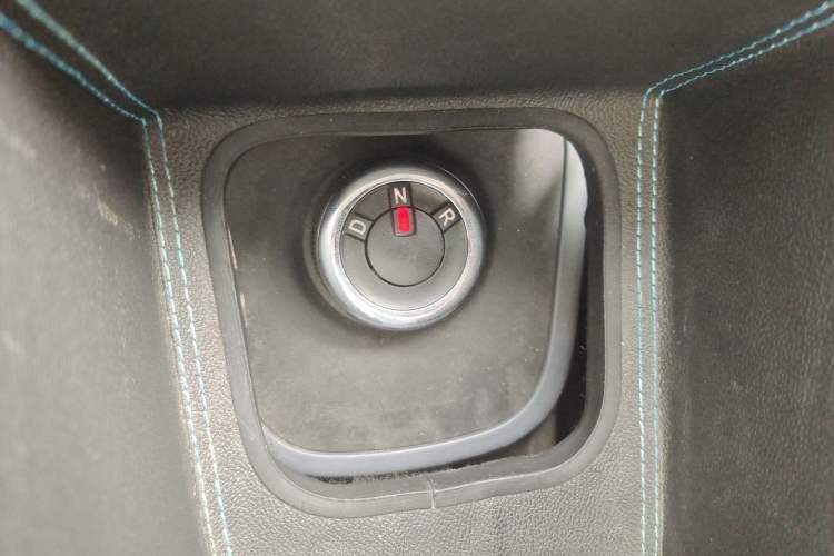 Used Renault E-Nuo 2019 e-Smart Model Gear Lever