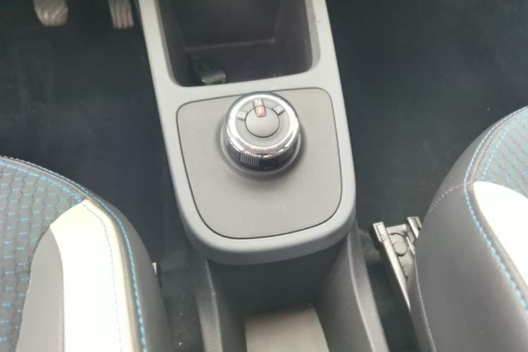 Used Renault E-Nuo 2019 e-Intelligent Model Gear Lever