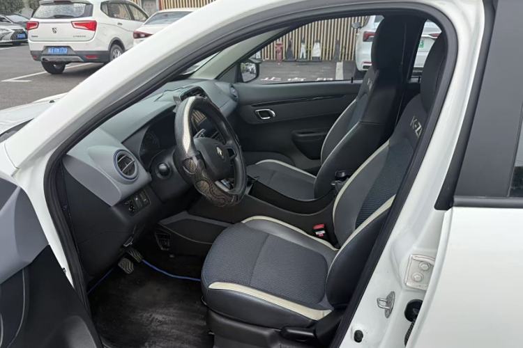 Used Renault E-Nuo 2019 e-Intelligent Model Interior 1