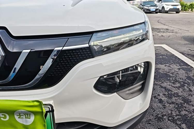 Used Renault E-Nuo 2019 e-Intelligent Model Left Front Headlight