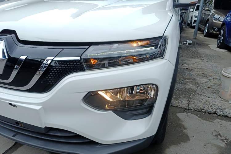 Used Renault E-Nuo 2019 e-Intelligent Model Left Front Headlight
