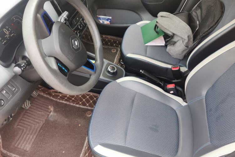 Used Renault E-Nuo 2019 e-Intelligent Model Left Front Seat