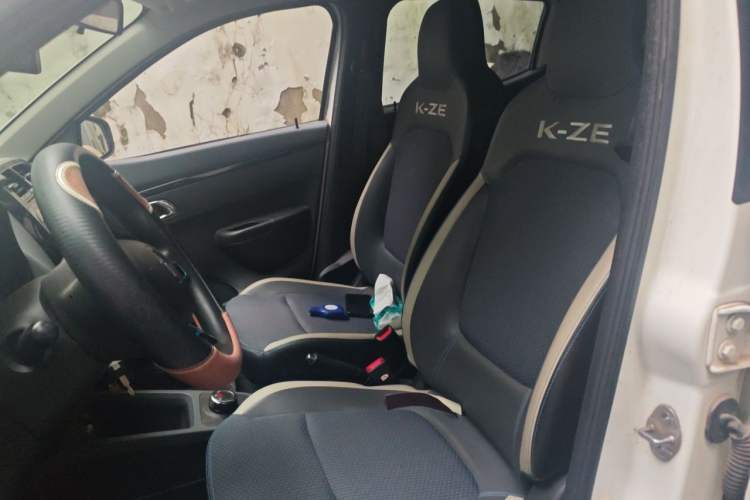 Used Renault E-Nuo 2019 e-Intelligent Model Left Front Seat