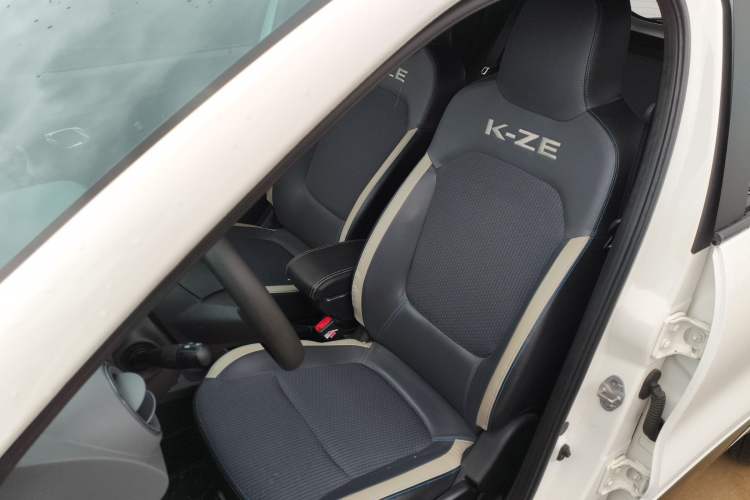 Used Renault E-Nuo 2019 e-Intelligent Model Left Front Seat