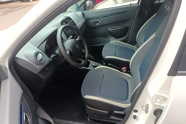 Used Renault E-Nuo 2019 e-Intelligent Model Left Front Seat