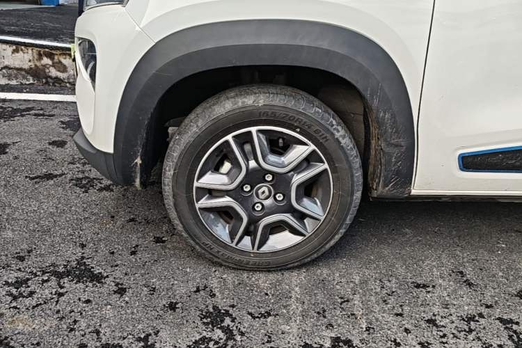 Used Renault E-Nuo 2019 e-Intelligent Model Left Front Wheel Hub