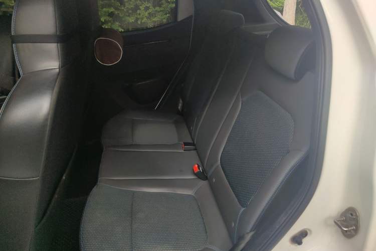 Used Renault E-Nuo 2019 e-Intelligent Model Left Rear Seat