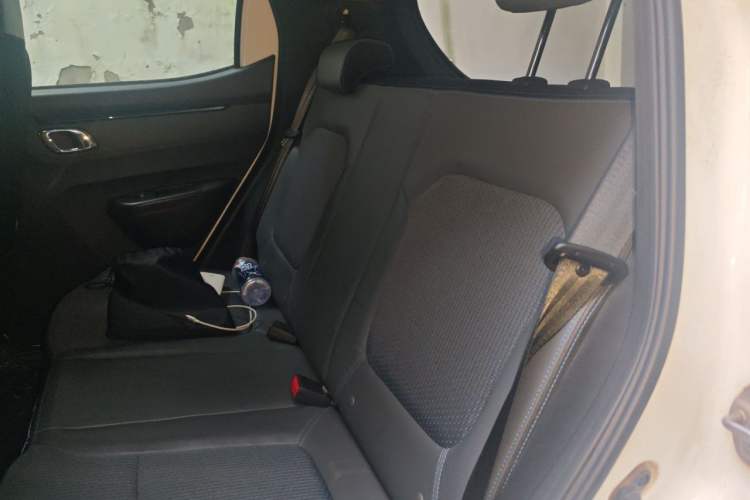 Used Renault E-Nuo 2019 e-Intelligent Model Left Rear Seat