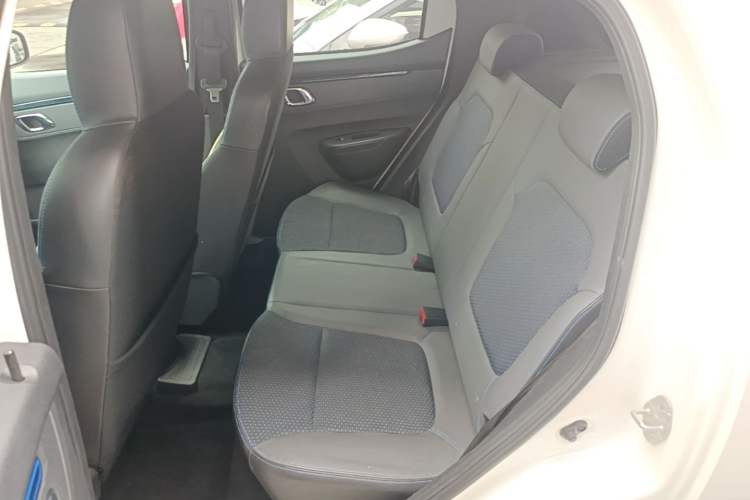 Used Renault E-Nuo 2019 e-Intelligent Model Left Rear Seat