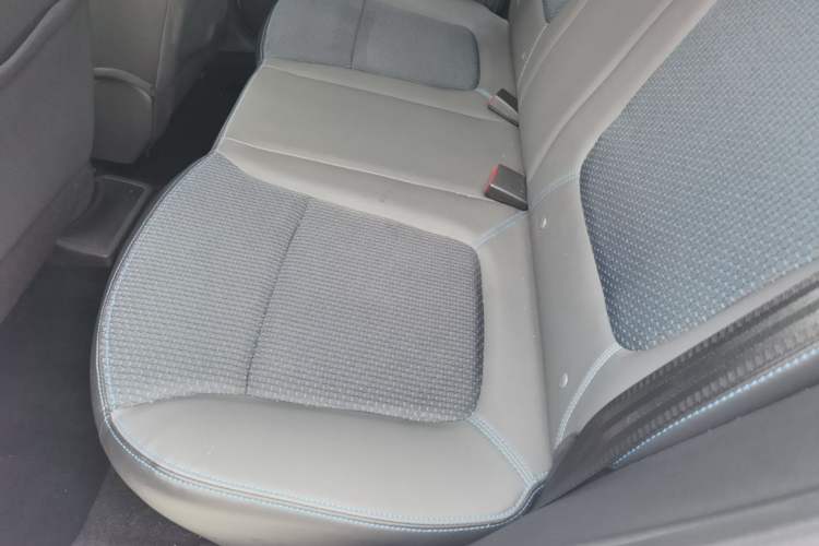 Used Renault E-Nuo 2019 e-Intelligent Model Left Rear Seat