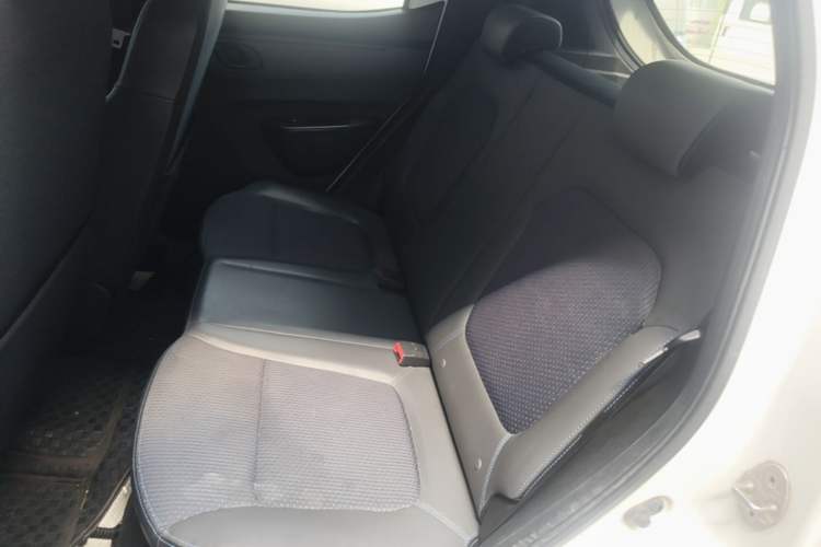 Used Renault E-Nuo 2019 e-Smart Model Left Rear Seat