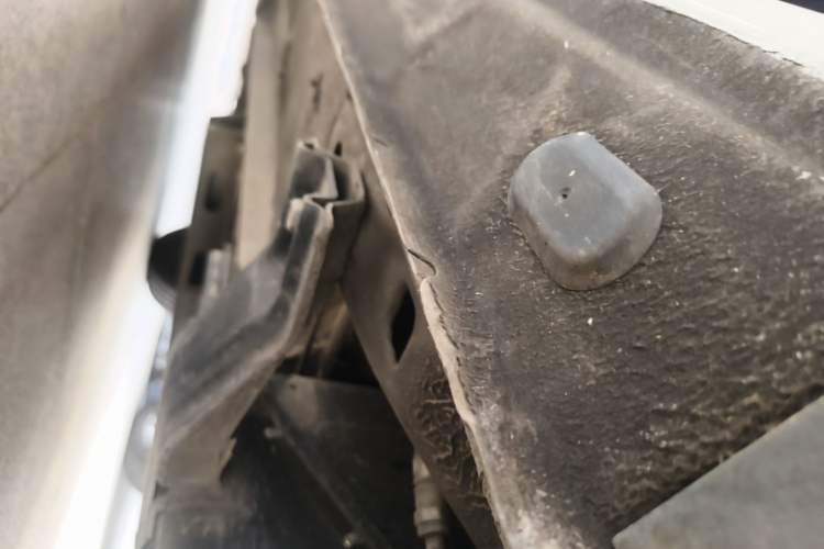 Used Renault E-Nuo 2019 e-Smart Model Left Side Sill