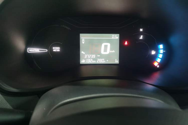 Used Renault E-Nuo 2019 e-Smart Model Odometer Close Up