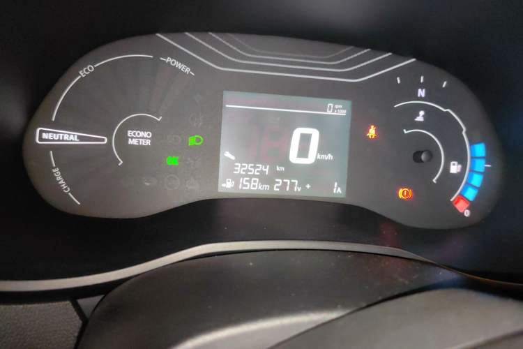 Used Renault E-Nuo 2019 e-Q model Odometer Close Up