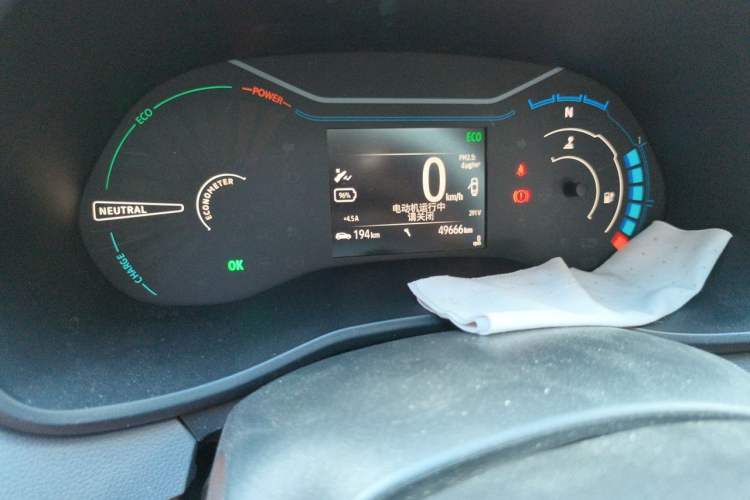 Used Renault E-Nuo 2019 e-Intelligent Model Odometer Close Up