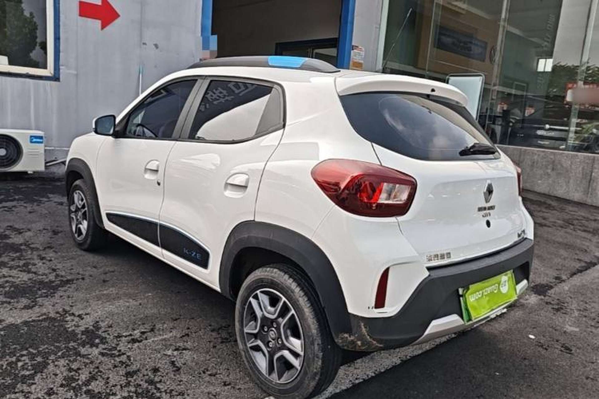 Used Renault E-Nuo 2019 e-Intelligent Model Rear Left 45 Deg