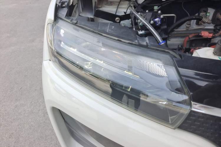 Used Renault E-Nuo 2019 e-Smart Model Right Front Headlight