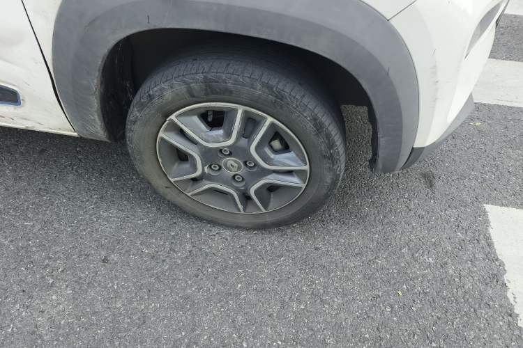 Used Renault E-Nuo 2019 e-Intelligent Model Right Front Wheel Hub